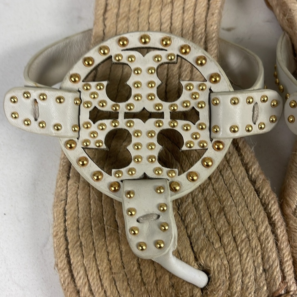 34# Tory Burch White and Gold Sandals - Picture 7 of 15